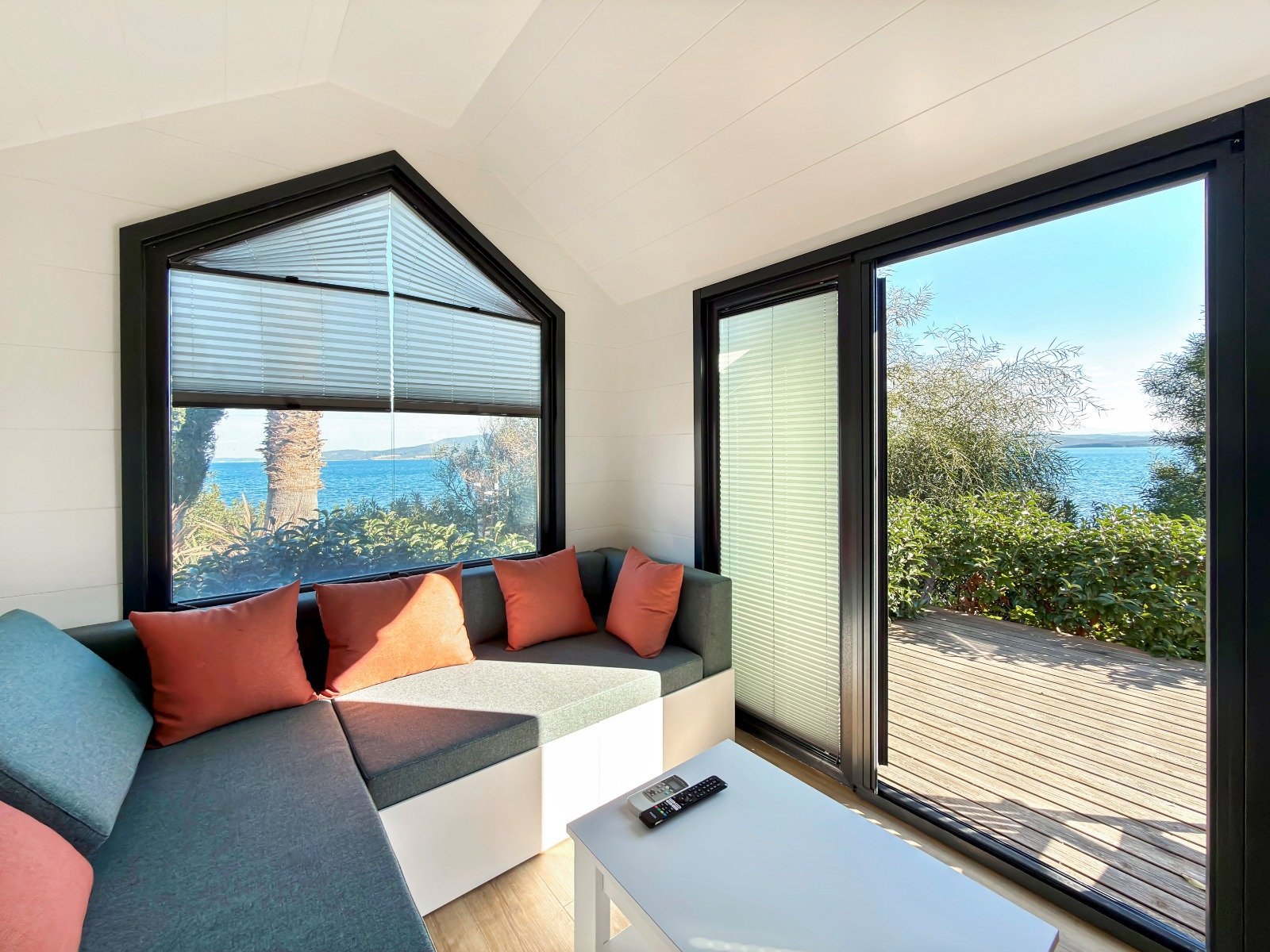 Tiny House - Photo 3