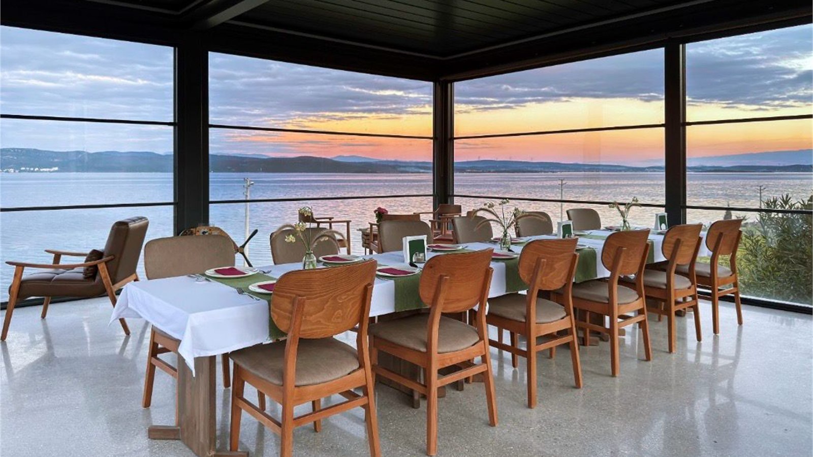 Silver Bay Club House Experience